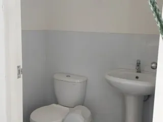 Foto 6 de SE ALQUILA MODERNA OFICINA AMOBLADA EN AV. AREQUIPA – LINCE