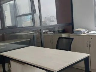 Foto 11 de SE ALQUILA MODERNA OFICINA AMOBLADA EN AV. AREQUIPA – LINCE