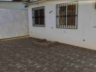 Foto 5 de OFERTA Venta de casa en playas villamil 400m2