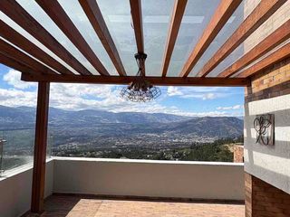Foto 1 de Vendo ¡Venta de Departamento con Vista Panorámica - Loma de Monteserrín, Quito!