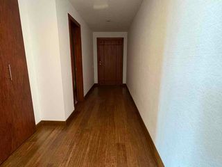 Foto 9 de Vendo ¡Venta de Departamento con Vista Panorámica - Loma de Monteserrín, Quito!