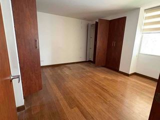 Foto 15 de Vendo ¡Venta de Departamento con Vista Panorámica - Loma de Monteserrín, Quito!