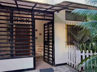 Foto 10 de Alquilo Casa 03 habitaciones en Urbanización Juan Pablo II, IQUITOS, Perú