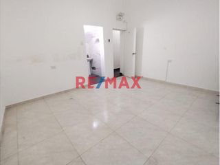 Foto 1 de Local Comercial O Para Consultorio En Estreno En Breña