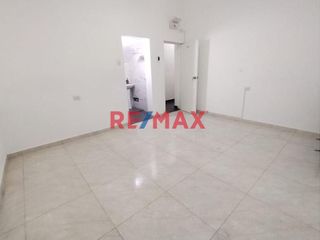 Foto 5 de Local Comercial O Para Consultorio En Estreno En Breña