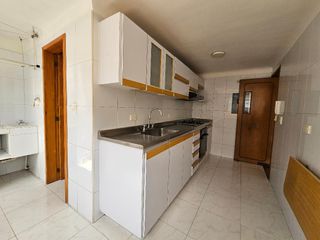 Foto 8 de ARRIENDO APARTAMENTO AV PEPE SIERRA