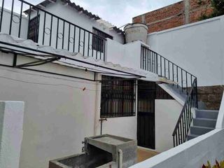 Foto 7 de Casa de arriendo en Pomasqui, a una cuadra del parque central, 2 garajes
