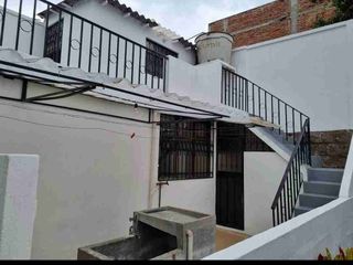 Foto 10 de Casa de arriendo en Pomasqui, a una cuadra del parque central, 2 garajes