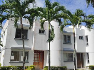 Foto 26 de 🏢 VENDO CASA ESQUINERA DOS PLANTAS CON TERRAZA - TRES DORMITORIOS - (TONSUPA - Club del Pacífico) $93,000.oo