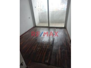 Foto 8 de VENTA DE CASA COMO TERRENO HUACHO IDEAL PARA INVERSION