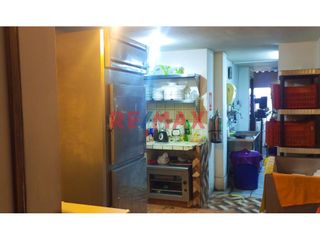 Foto 9 de Se Traspasa Restaurant En Local De 200M2 Av. Villaran Surquillo