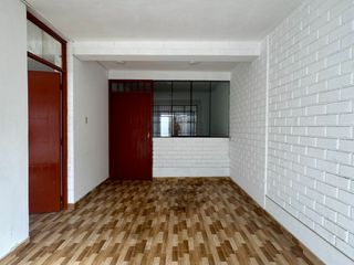 Foto 10 de Vendo acogedora casa a dos cuadras de la av. Central – Los Olivos.