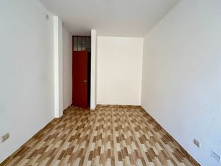 Foto 17 de Vendo acogedora casa a dos cuadras de la av. Central – Los Olivos.