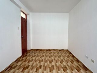 Foto 34 de Vendo acogedora casa a dos cuadras de la av. Central – Los Olivos.
