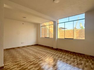 Foto 38 de Vendo acogedora casa a dos cuadras de la av. Central – Los Olivos.