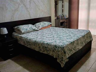 Foto 18 de Vendo hermosa casa en Vila club, amplia con piscina 5 dormitorios 6 baños