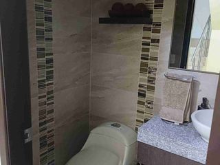 Foto 21 de Vendo hermosa casa en Vila club, amplia con piscina 5 dormitorios 6 baños