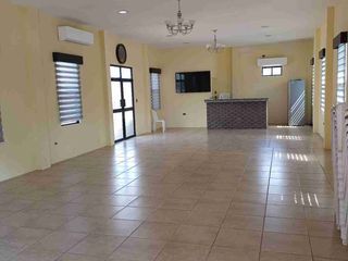 Foto 48 de Vendo hermosa casa en Vila club, amplia con piscina 5 dormitorios 6 baños