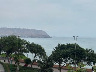 Foto 40 de CASA EN VENTA EN MALECON DE MIRAFLORES FRENTE AL MAR