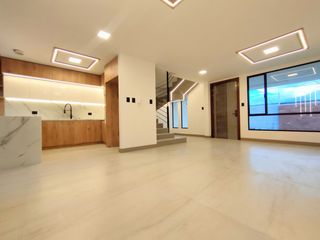 Foto 10 de Casa en venta Amable María Loja Ecuador