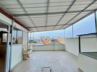 Foto 2 de SE ALQUILA HERMOSA CASA COMERCIAL EN LINCE