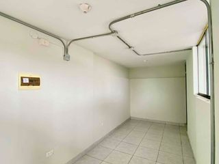 Foto 4 de SE ALQUILA HERMOSA CASA COMERCIAL EN LINCE