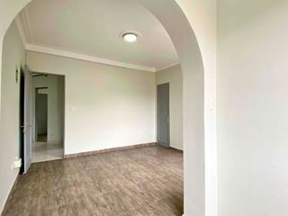 Foto 10 de SE ALQUILA HERMOSA CASA COMERCIAL EN LINCE