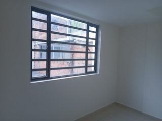 Foto 9 de APARTAMENTO EN ARRIENDO GALAN SEGUNDO PISO