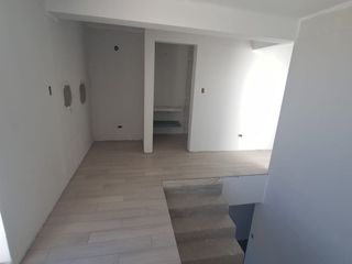 Foto 4 de VENDO HERMOSO DUPLEX, EN SACACHACA, CERCA AL COLEGIO MAX UHLE, NO PAGAS ALCABALA,CON 3 DORMITORIOS, 4 BAÑOS, COCHERA Y ASENSOR DIRECTO DUPLE