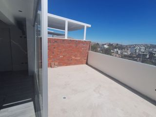 Foto 10 de VENDO HERMOSO DUPLEX, EN SACACHACA, CERCA AL COLEGIO MAX UHLE, NO PAGAS ALCABALA,CON 3 DORMITORIOS, 4 BAÑOS, COCHERA Y ASENSOR DIRECTO DUPLE