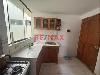 Foto 4 de Alquilo Amplio Dúplex En Av. Larco Con Terraza Y Cochera Independiente Por Solo S/ 1,900!