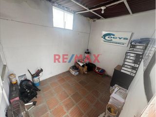 Foto 12 de Alquilo Amplio Dúplex En Av. Larco Con Terraza Y Cochera Independiente Por Solo S/ 1,900!