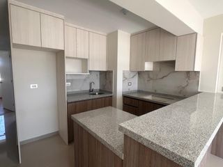Foto 2 de VENDO BONITO Y COMODO DEPARTAMENTO, DE 70 M2, UBICADO EN BANCARIOS, CERCA AL HOSPITAL GENERAL,  CON ASENSOR Y COCHERA, NO SE PAGA ALCABALA