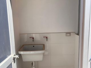 Foto 9 de VENDO BONITO Y COMODO DEPARTAMENTO, DE 70 M2, UBICADO EN BANCARIOS, CERCA AL HOSPITAL GENERAL,  CON ASENSOR Y COCHERA, NO SE PAGA ALCABALA