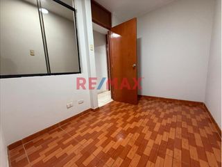 Foto 2 de 🔑 Alquiler de Oficina en Zona Comercial de Los Olivos – Remodelada y Lista para Usar