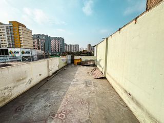 Foto 5 de Venta De Casa De 2 Pisos Frente A Parque De 139 Mts Cerca Al Mall De Comas