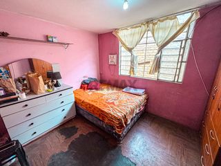 Foto 7 de Venta De Casa De 2 Pisos Frente A Parque De 139 Mts Cerca Al Mall De Comas