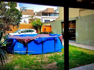 Foto 1 de ¡Gran Oportunidad de Inversión en Surco! Venta de Casa a Precio de Terreno