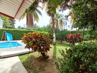 Foto 2 de Se vende casa campestre en Condominio Versalles, Condominio, Ricaurte
