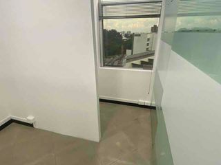 Foto 9 de OFICINA PRIVADA EN ENTORNO CORPORATIVO
