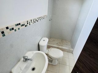 Foto 17 de Venta de casa en Urbanizacion Privada, Manta