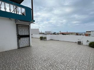Foto 1 de hotel de venta zona centro manta manabi s/p