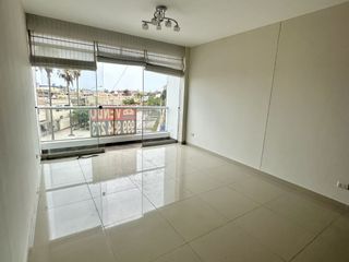 Foto 2 de SAN BORJA VENDO LINDO DUPLEX, 4 DORMITORIOS + 2 Estacionamientos, GRAN OPORTUNIDAD