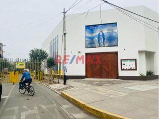 Foto 13 de Oportunidad De Alquiler En Esquina Estratégica En Los Olivos