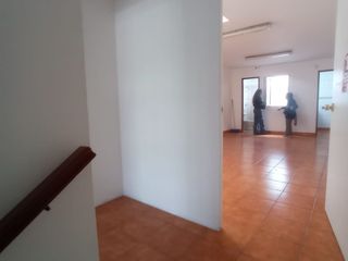 Foto 11 de ALQUILER DE OFICINA EN CERCADO DE LIMA