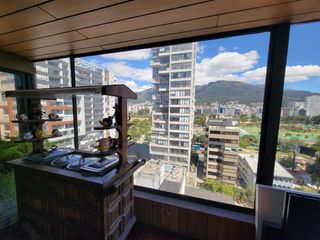 Foto 4 de Penthouse amoblado en alquiler/ 1000 M² de construcción/ Sector Republica de El Salvador / Quito.
