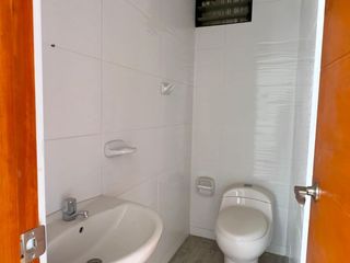 Foto 3 de ALQUILER DE DEPTO A.C 90 m2 3ER PISO AV. GUARDIA CIVIL SUR