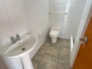 Foto 11 de ALQUILER DE DEPTO A.C 90 m2 3ER PISO AV. GUARDIA CIVIL SUR
