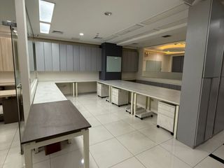 Foto 6 de Oficina Implementada de 115 m² con Vista a Javier Prado en Santiago de Surco