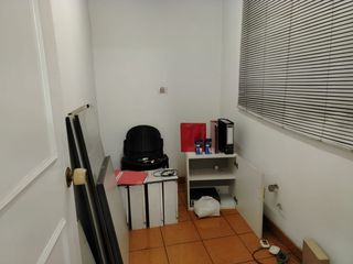 Foto 8 de Alquiler Oficina – Consultorio en  Av Izaguirre a 1 cdra de la Muni de los Olivos en 2do Piso